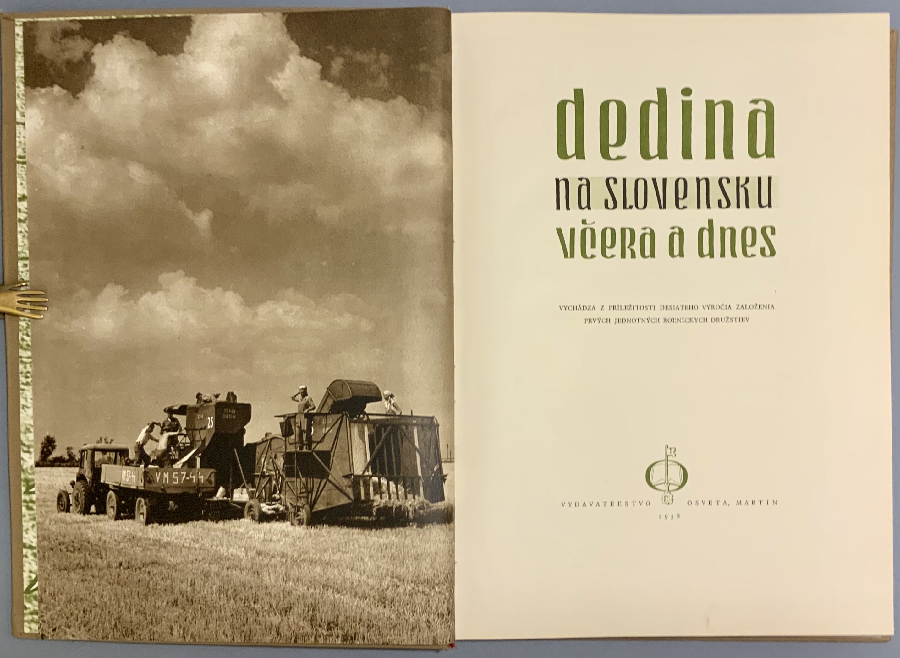 Dedina na Slovensku včera a dnes  (hĺbkotlačový veľkoformátový album)