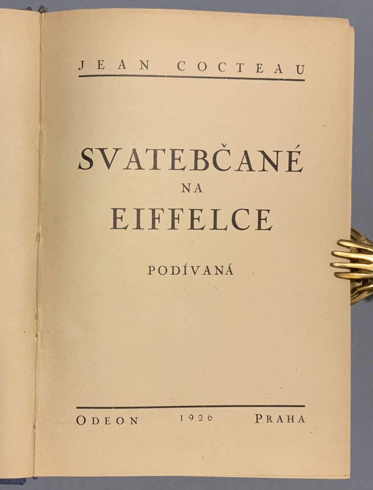 Svatebčané na Eiffelce - Podívaná + 6 ďalších priviazaných kníh (20.-30. te roky) ABA3D3A8 0AE4 4805 806F 21D9F4F8EDD4