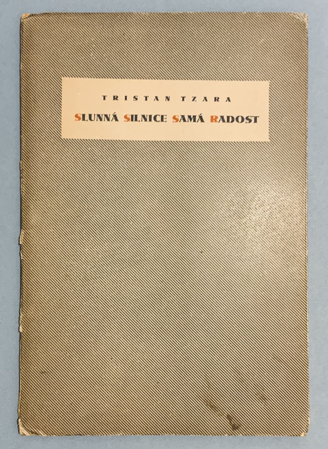 Slunná silnice samá radost. /Une Route Seul Soleil/ AE533F57 43B0 4E21 925B 7753DA984178